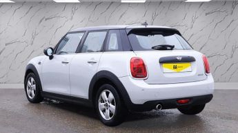 MINI HATCH 1.5 Cooper Classic Hatchback 5dr Petrol Steptronic Euro 6 (s/s) 