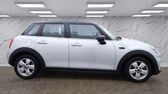 MINI HATCH 1.5 Cooper Classic Hatchback 5dr Petrol Steptronic Euro 6 (s/s) 