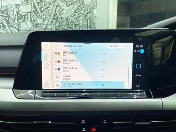 VOLKSWAGEN GOLF 1.5 TSI Life Hatchback 5dr Petrol Manual Euro 6 (s/s) (130 ps)