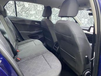 VOLKSWAGEN GOLF 1.5 TSI Life Hatchback 5dr Petrol Manual Euro 6 (s/s) (130 ps)