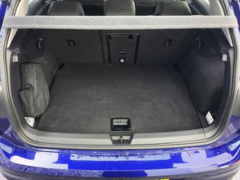 VOLKSWAGEN GOLF 1.5 TSI Life Hatchback 5dr Petrol Manual Euro 6 (s/s) (130 ps)