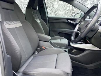AUDI Q4 E-TRON 35 Sport SUV 5dr Electric Auto 55kWh (170 ps)