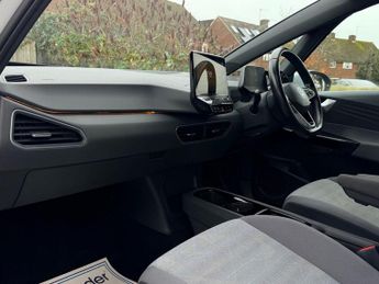 VOLKSWAGEN ID.3 Pro Performance 58kWh Life Hatchback 5dr Electric Auto (204 ps)