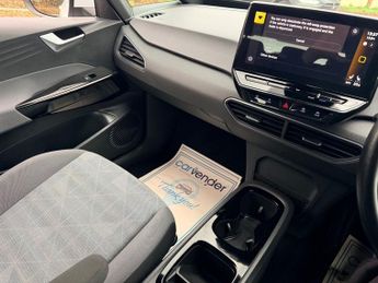 VOLKSWAGEN ID.3 Pro Performance 58kWh Life Hatchback 5dr Electric Auto (204 ps)