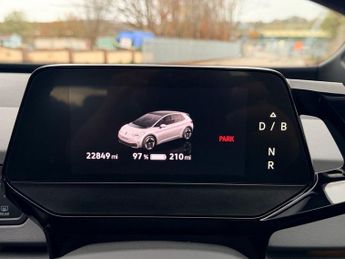 VOLKSWAGEN ID.3 Pro Performance 58kWh Life Hatchback 5dr Electric Auto (204 ps)