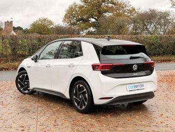 VOLKSWAGEN ID.3 Pro Performance 58kWh Life Hatchback 5dr Electric Auto (204 ps)