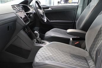 VOLKSWAGEN TIGUAN 1.5 TSI R-Line SUV 5dr Petrol DSG Euro 6 (s/s) (150 ps)