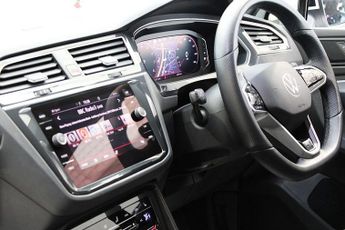 VOLKSWAGEN TIGUAN 1.5 TSI R-Line SUV 5dr Petrol DSG Euro 6 (s/s) (150 ps)
