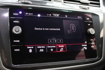 VOLKSWAGEN TIGUAN 1.5 TSI R-Line SUV 5dr Petrol DSG Euro 6 (s/s) (150 ps)