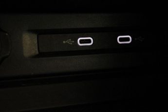 VOLKSWAGEN TIGUAN 1.5 TSI R-Line SUV 5dr Petrol DSG Euro 6 (s/s) (150 ps)