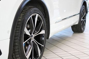 VOLKSWAGEN TIGUAN 1.5 TSI R-Line SUV 5dr Petrol DSG Euro 6 (s/s) (150 ps)
