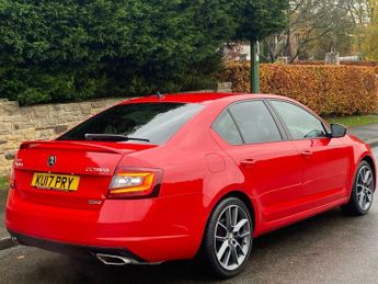 SKODA OCTAVIA 2.0 TSI vRS Hatchback 5dr Petrol DSG Euro 6 (s/s) (230 ps)