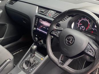 SKODA OCTAVIA 2.0 TSI vRS Hatchback 5dr Petrol DSG Euro 6 (s/s) (230 ps)