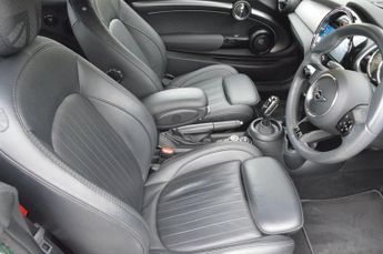 MINI CONVERTIBLE 1.5 Cooper Exclusive Convertible 2dr Petrol Steptronic Euro 6 (s