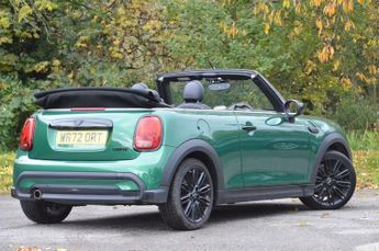 MINI CONVERTIBLE 1.5 Cooper Exclusive Convertible 2dr Petrol Steptronic Euro 6 (s