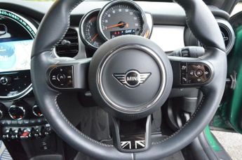 MINI CONVERTIBLE 1.5 Cooper Exclusive Convertible 2dr Petrol Steptronic Euro 6 (s