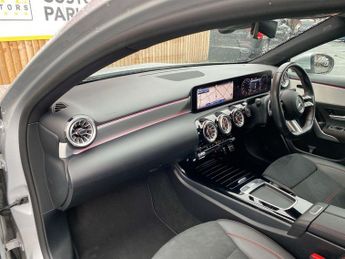 MERCEDES-BENZ A CLASS 2.0 A200d AMG Line (Executive) Saloon 4dr Diesel 8G-DCT Euro 6 (