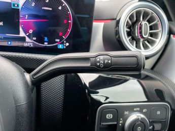 MERCEDES-BENZ A CLASS 2.0 A200d AMG Line (Executive) Saloon 4dr Diesel 8G-DCT Euro 6 (