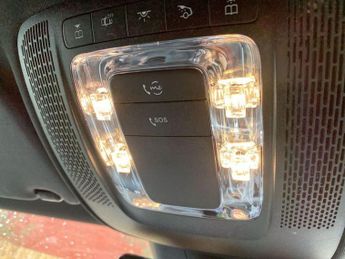 MERCEDES-BENZ A CLASS 2.0 A200d AMG Line (Executive) Saloon 4dr Diesel 8G-DCT Euro 6 (