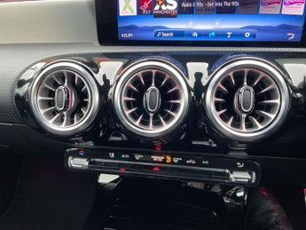 MERCEDES-BENZ A CLASS 2.0 A200d AMG Line (Executive) Saloon 4dr Diesel 8G-DCT Euro 6 (