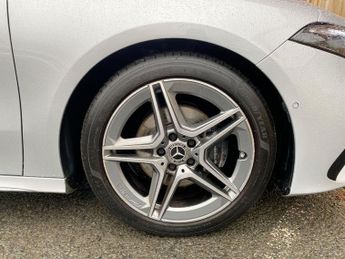 MERCEDES-BENZ A CLASS 2.0 A200d AMG Line (Executive) Saloon 4dr Diesel 8G-DCT Euro 6 (