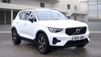 Volvo XC40 2.0 B3 MHEV Plus SUV 5dr Petrol Hybrid DCT Auto Euro 6 (s/s) (16
