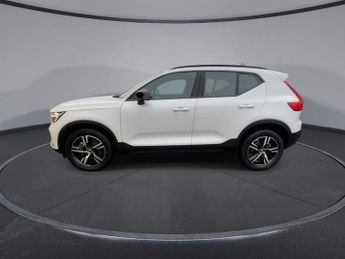 VOLVO XC40 2.0 B3 MHEV Plus SUV 5dr Petrol Hybrid DCT Auto Euro 6 (s/s) (16