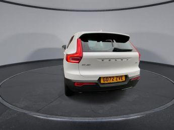 VOLVO XC40 2.0 B3 MHEV Plus SUV 5dr Petrol Hybrid DCT Auto Euro 6 (s/s) (16
