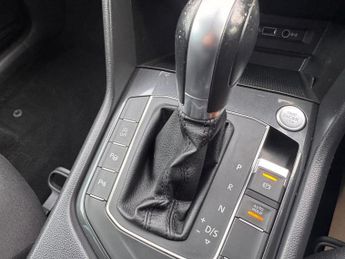 VOLKSWAGEN TIGUAN 1.5 TSI EVO Match SUV 5dr Petrol DSG Euro 6 (s/s) (150 ps)