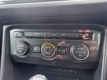 VOLKSWAGEN TIGUAN 1.5 TSI EVO Match SUV 5dr Petrol DSG Euro 6 (s/s) (150 ps)