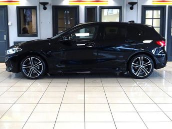 BMW 1 SERIES 118i M Sport 1.5 Hatchback 5dr Petrol DCT Euro 6