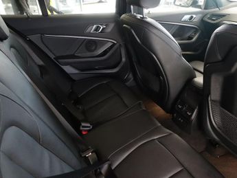 BMW 1 SERIES 118i M Sport 1.5 Hatchback 5dr Petrol DCT Euro 6