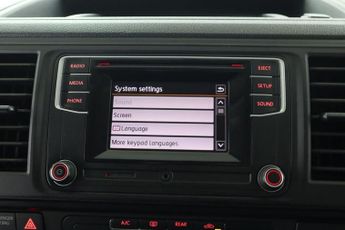 VOLKSWAGEN TRANSPORTER SHUTTLE 2.0 TDI SE DSG FWD LWB Euro 6 (s/s) 5dr