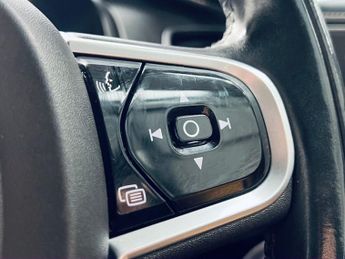 VOLVO XC90 2.0 T6 Inscription SUV 5dr Petrol Auto 4WD Euro 6 (s/s) (320 ps)