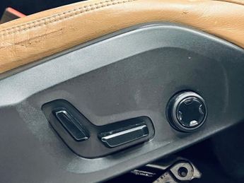 VOLVO XC90 2.0 T6 Inscription SUV 5dr Petrol Auto 4WD Euro 6 (s/s) (320 ps)