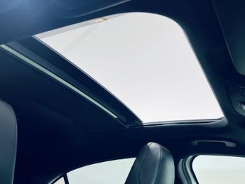 MERCEDES-BENZ A-CLASS 2.1 A200d AMG Line (Premium Plus) Hatchback 5dr Diesel 7G-DCT Eu