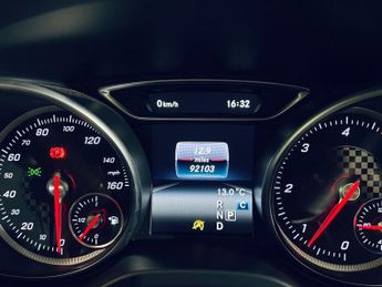 MERCEDES-BENZ A-CLASS 2.1 A200d AMG Line (Premium Plus) Hatchback 5dr Diesel 7G-DCT Eu