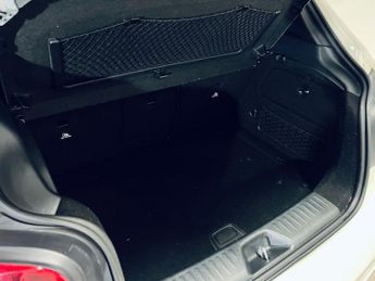 MERCEDES-BENZ A-CLASS 2.1 A200d AMG Line (Premium Plus) Hatchback 5dr Diesel 7G-DCT Eu