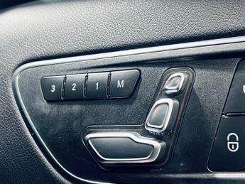 MERCEDES-BENZ A-CLASS 2.1 A200d AMG Line (Premium Plus) Hatchback 5dr Diesel 7G-DCT Eu