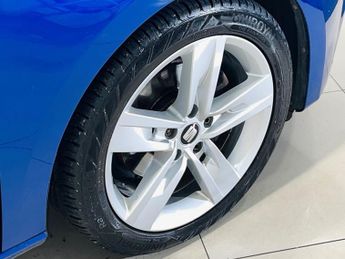 SEAT LEON 1.4 TSI FR Technology ST 5dr Petrol Manual Euro 6 (s/s) (125 ps)