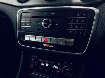 MERCEDES-BENZ CLA 2.1 CLA220d AMG Line Shooting Brake 5dr Diesel 7G-DCT Euro 6 (s/