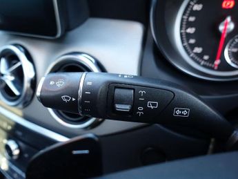 MERCEDES-BENZ GLA 2.1 GLA200d Sport (Premium Plus) SUV 5dr Diesel 7G-DCT Euro 6 (s