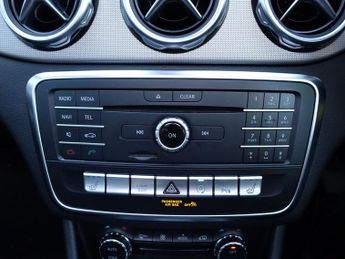 MERCEDES-BENZ GLA 2.1 GLA200d Sport (Premium Plus) SUV 5dr Diesel 7G-DCT Euro 6 (s