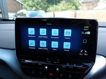 VOLKSWAGEN ID.4 Pure 52kWh Life SUV 5dr Electric Auto (148 ps)