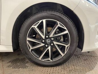 TOYOTA YARIS 1.5 VVT-h Design Hatchback 5dr Petrol Hybrid E-CVT Euro 6 (s/s) 