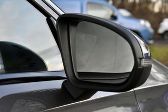 MERCEDES-BENZ A-CLASS 1.3 A200 AMG Line Hatchback 5dr Petrol 7G-DCT Euro 6 (s/s) (163 