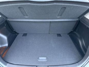 KIA VENGA 1.6 3 MPV 5dr Petrol Auto Euro 6 (123 bhp)