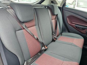 FORD FIESTA 1.4 Zetec Hatchback 5dr Petrol Automatic (154 g/km, 94 bhp)