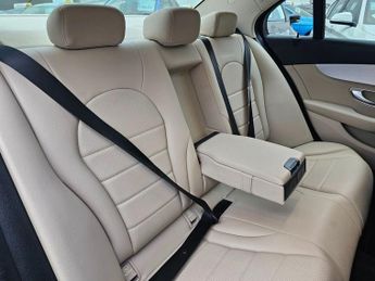 MERCEDES-BENZ C-CLASS AUTOMATIC 2.0 C200 Sport Saloon 4dr Petrol 7G-Tronic+ Euro 6 (s/