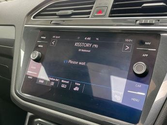 VOLKSWAGEN TIGUAN 2.0 TDI R-Line SUV 5dr Diesel DSG 4Motion Euro 6 (s/s) (150 ps)